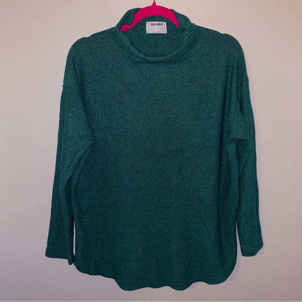 EUC Old Navy lightweight mock neck sweater